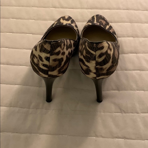 Bandolino leopard print heels - Picture 3 of 4